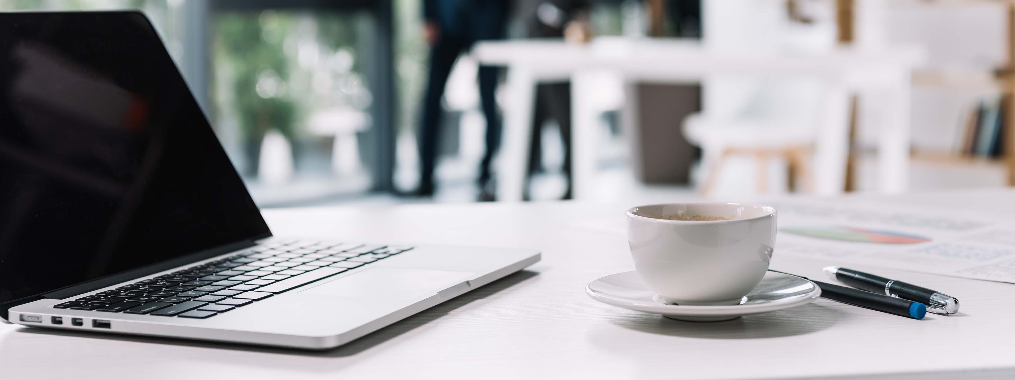 Header Bürotisch